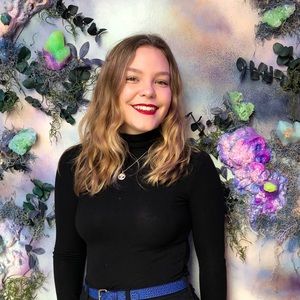 Meet your Posher, Olivia